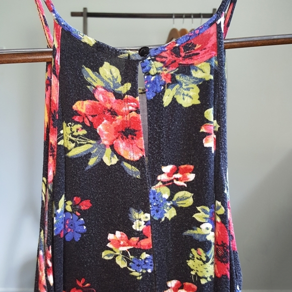 Floral detail tank top - Picture 4 of 7